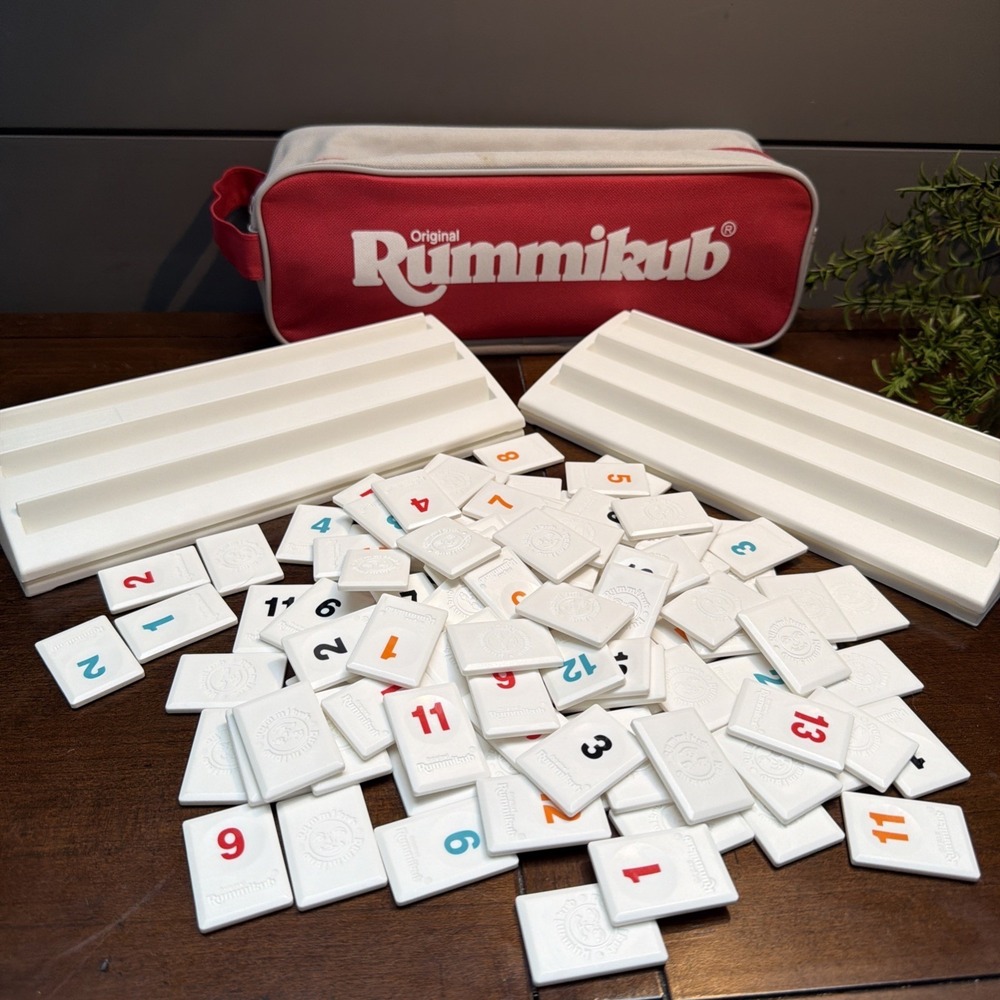 Rummikub Compact Travel Edition, Reisespiel ab 6 Jahren, Partyspiel für 2 bis 4